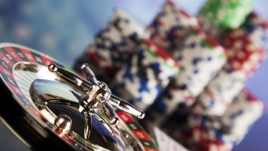 Money Train slot game symbols and payout table